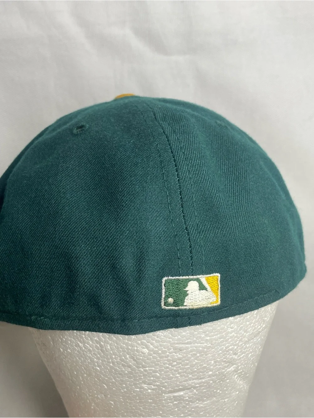 VTG USA New Era 59Fifty Oakland A's Wool Baseball Hat Sz 7⅜ Auth. On-Field Cap